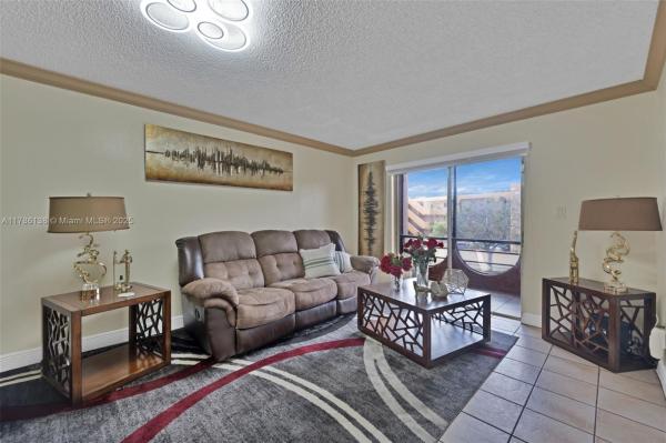 WESTLAND SOUTH CONDO