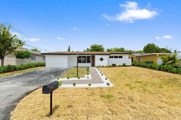 MIRAMAR ISLES SECTION 8