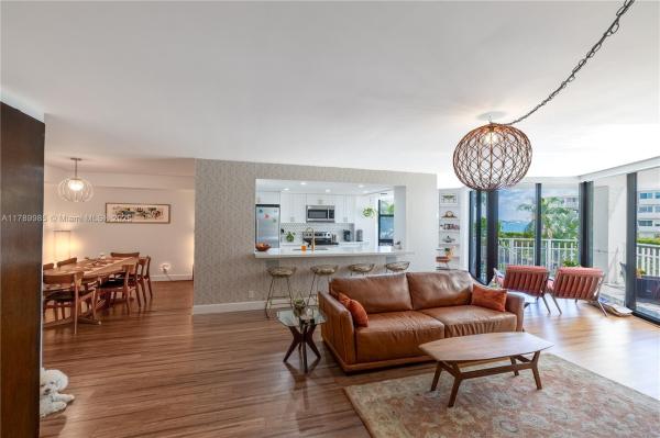 THE TOWERS OF QUAYSIDE CO