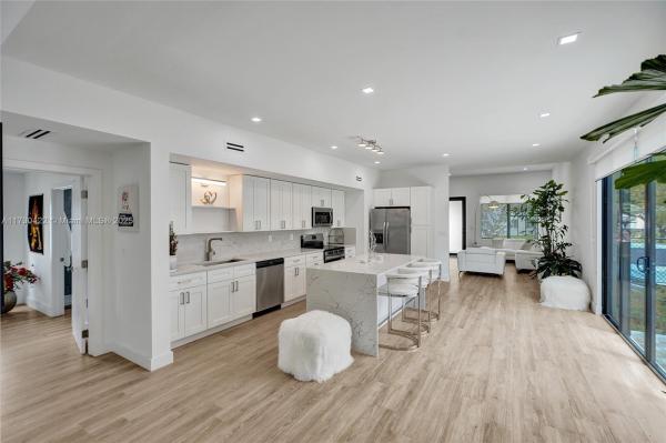 CORAL GABLES FLAGLER ST S