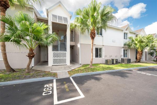 ANTIGUA AT CNTRY CLUBOF M