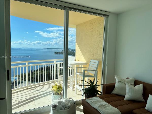 2475 BRICKELL AVE #2207, MIAMI, FL 33129