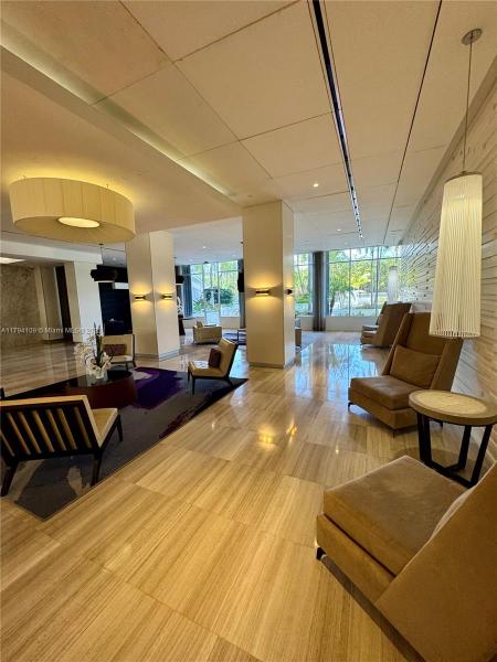 100 BAYVIEW DR #722, SUNNY ISLES BEACH, FL 33160