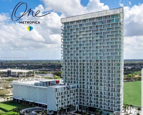 2000 METROPICA WAY #505, SUNRISE, FL 33323