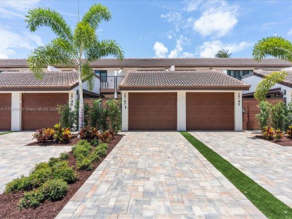 BAYVIEW LANDINGS CONDO