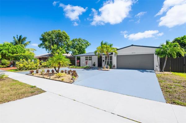 HOLLYWOOD HILLS 1965