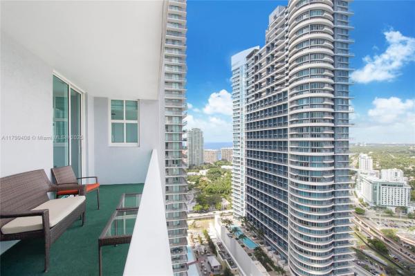 VUE AT BRICKELL CONDO