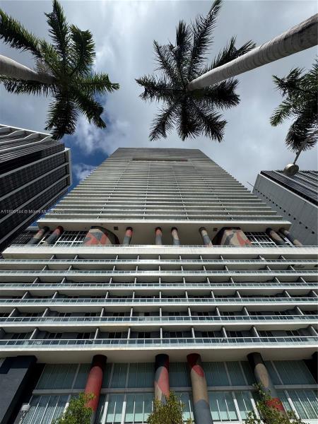 50 Biscayne Condominium