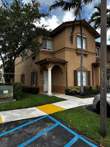 LEEWARD AT ISLANDS AT DOR