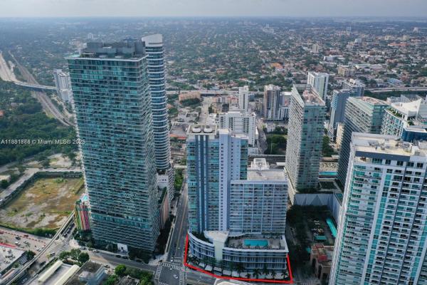 VUE AT BRICKELL CONDO