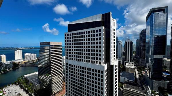 500 BRICKELL WEST CONDO