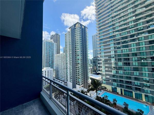 INFINITY AT BRICKELL COND
