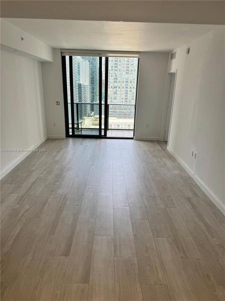 55 SW 9TH ST #2404, MIAMI, FL 33130