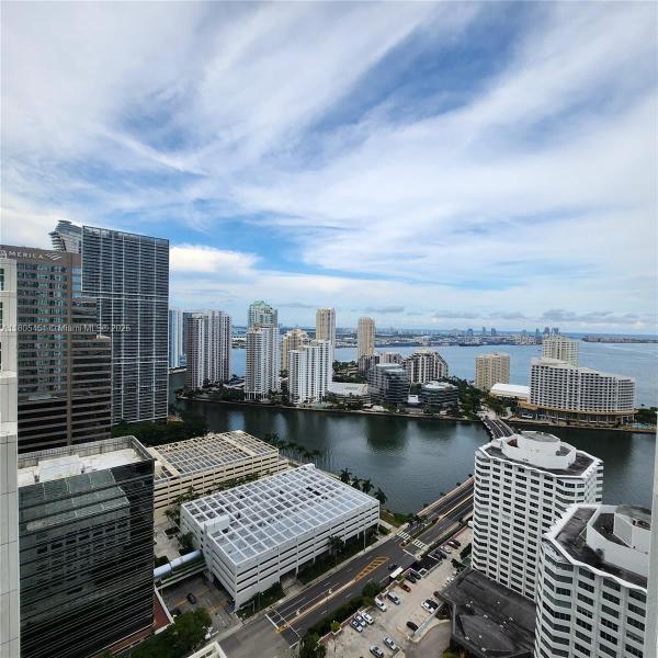 950 BRICKELL BAY DR #3504, MIAMI, FL 33131