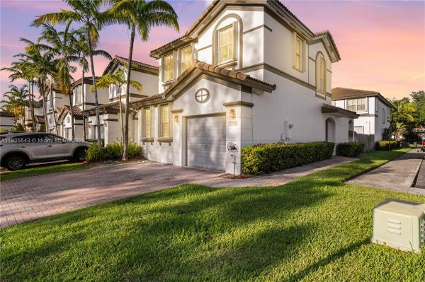 WINDWARD AT ISLANDS AT DO