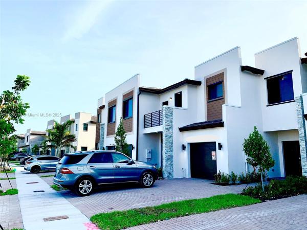 VIA VENTURA NEIGHBORHOOD