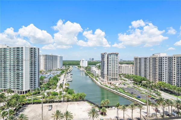 15811 COLLINS AVE #1205, SUNNY ISLES BEACH, FL 33160