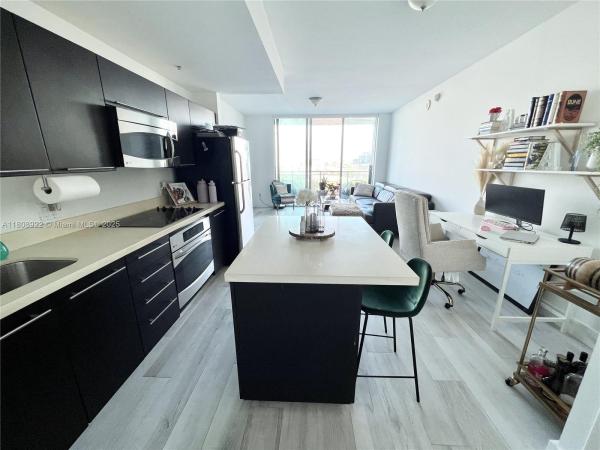 90 SW 3RD ST #1108, MIAMI, FL 33130