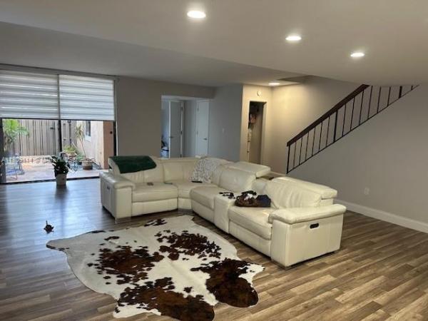 TOWNHOUSES OF THE CALIF C