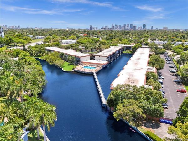 Hidden Harbor Condominium