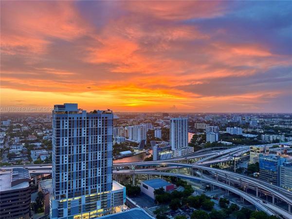 90 SW 3RD ST #4007, MIAMI, FL 33130