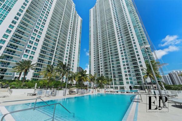 950 BRICKELL BAY DR #2901, MIAMI, FL 33131