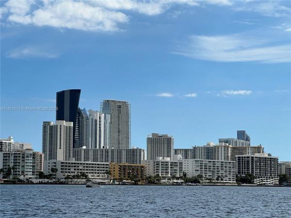 BAY HOUSE TOWER CONDO