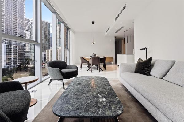 300 BISCAYNE BOULEVARD WAY #804, MIAMI, FL 33131