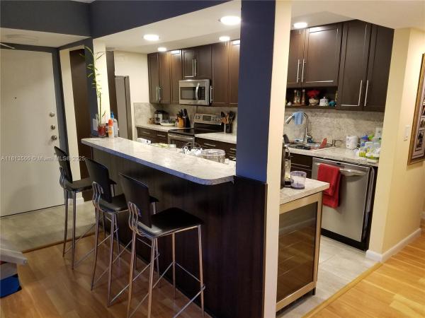 WATERWAY ISLES CONDO