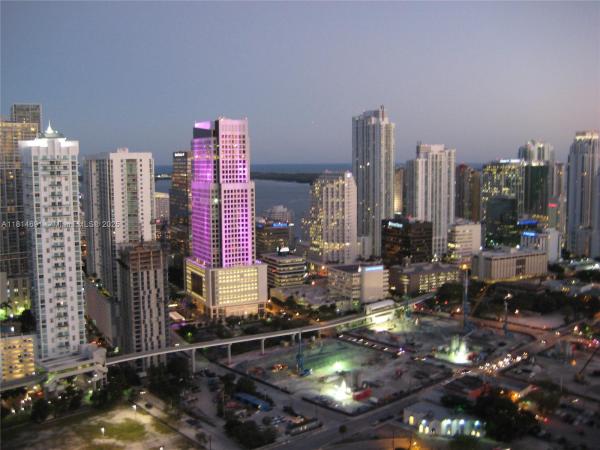 90 SW 3RD ST #4311, MIAMI, FL 33130