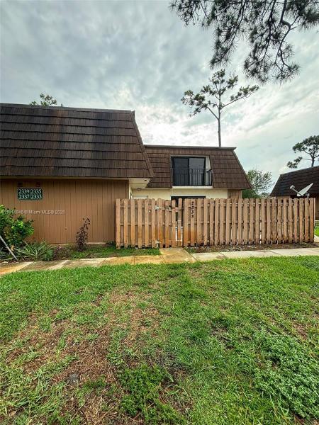 SOUTHWIND TOWNHOUSES