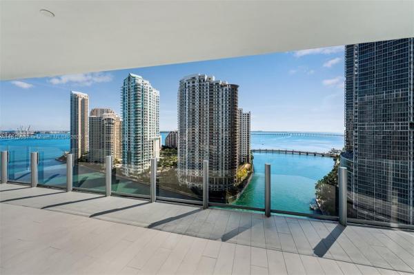 300 BISCAYNE BOULEVARD WAY #2002, MIAMI, FL 33131