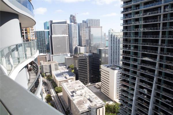 1000 BRICKELL PLZ #3507, MIAMI, FL 33131