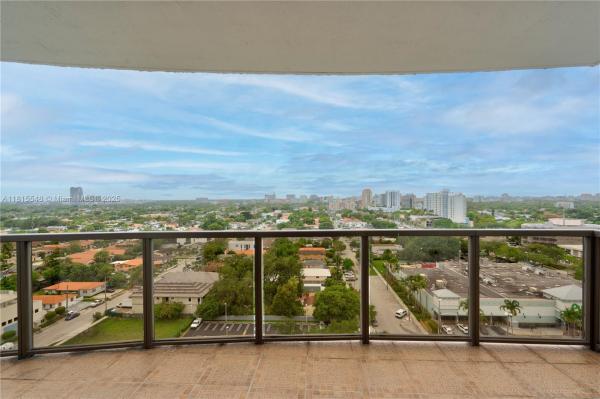 THE LUXOR RESIDENCES COND