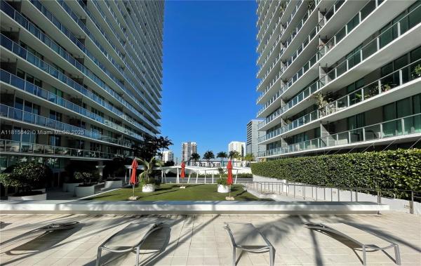 79 SW 12TH ST #1006-S, MIAMI, FL 33130