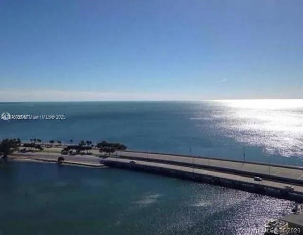 BRICKELL TOWNHOUSE CONDO