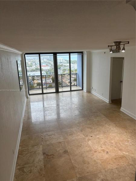 401 BLU OF NORTH BEACH CO