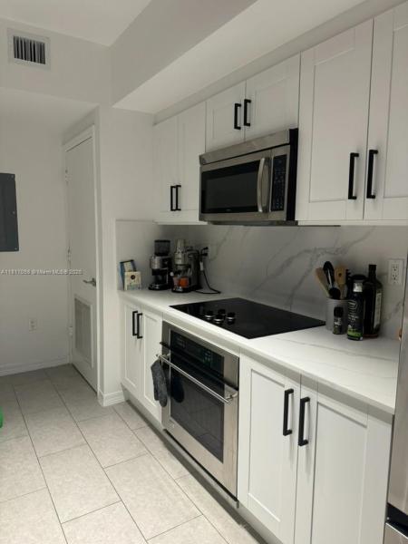 500 BRICKELL AVE #1705, MIAMI, FL 33131