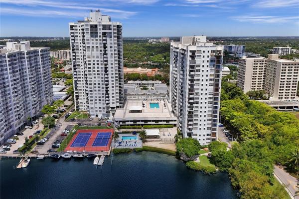 2780 NE 183RD ST #501, AVENTURA, FL 33160