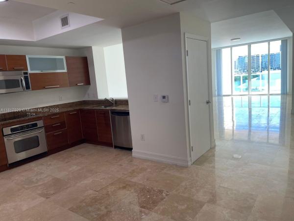 3330 NE 190TH ST #817, AVENTURA, FL 33180