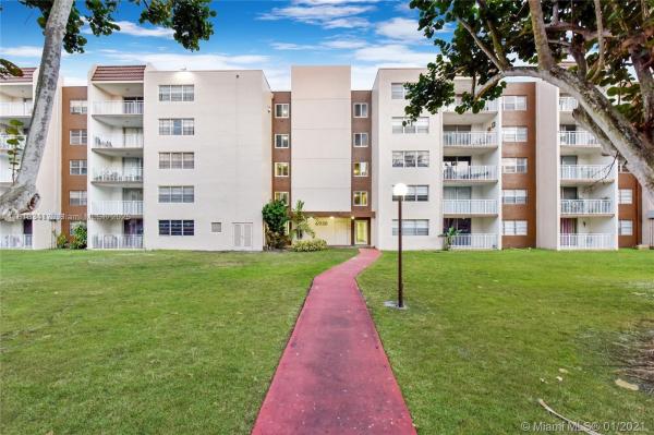 CORAL GATE EAST CONDO