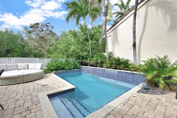 WEST LAKE VILLAGE PLAT