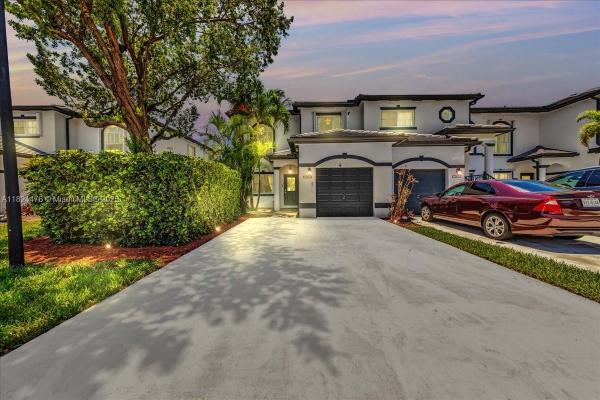 Somerset Cove at Vizcaya