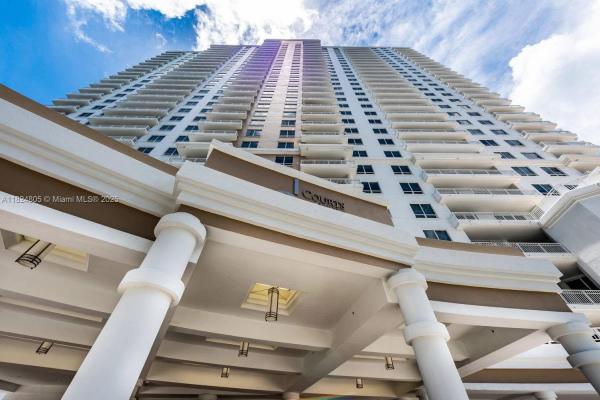 COURTS BRICKELL KEY CONDO