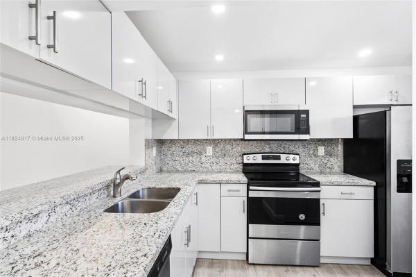 LAS BRISAS VILLAGE CONDO