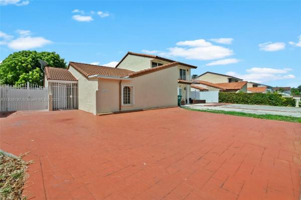 INTERNATIONAL GARDENS SEC