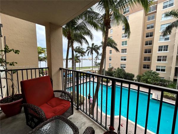FLAGLER POINTE CONDO