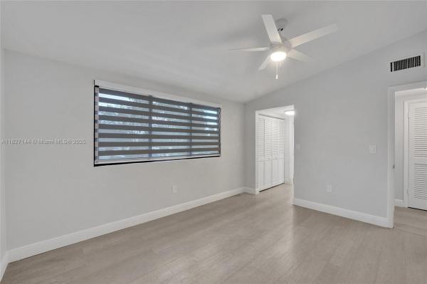 SUNSET KENDALL VILLAS