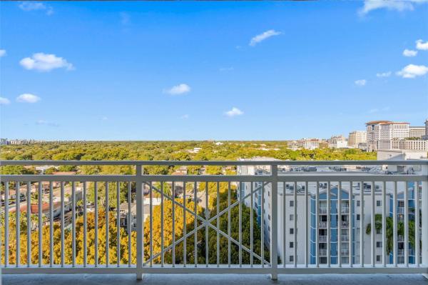 DA VINCI ON DOUGLAS CONDO