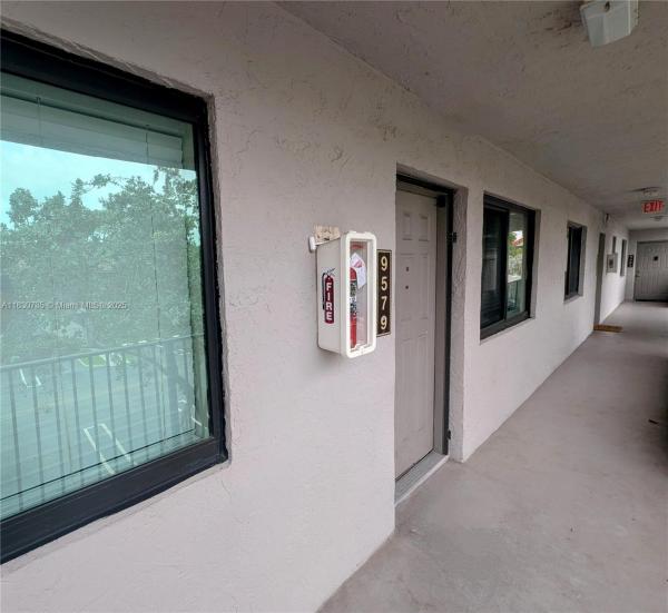 RIVERS EDGE AT OAKWOOD